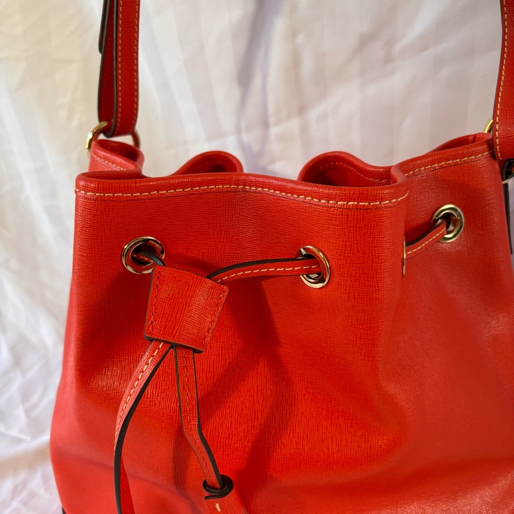 Dooney & Bourke Saffiano Kendall Crossbody Fall Tomato Bag Purse NEW - Picture 10 of 16